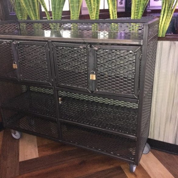 Cocktail Cabinet – Silvers Cocktail Bar, Hull
